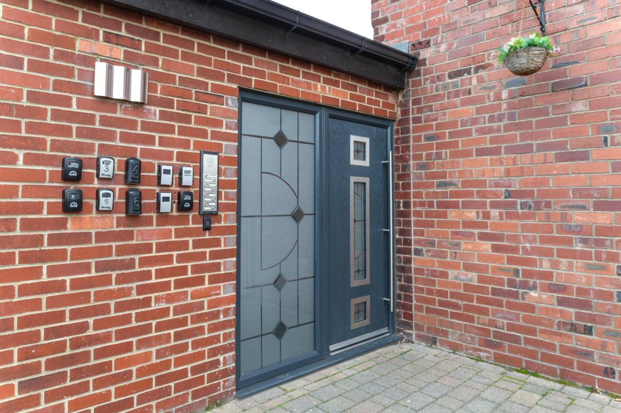 Modern Apartment Close To City Centre With Parking Leeds  Exterior foto